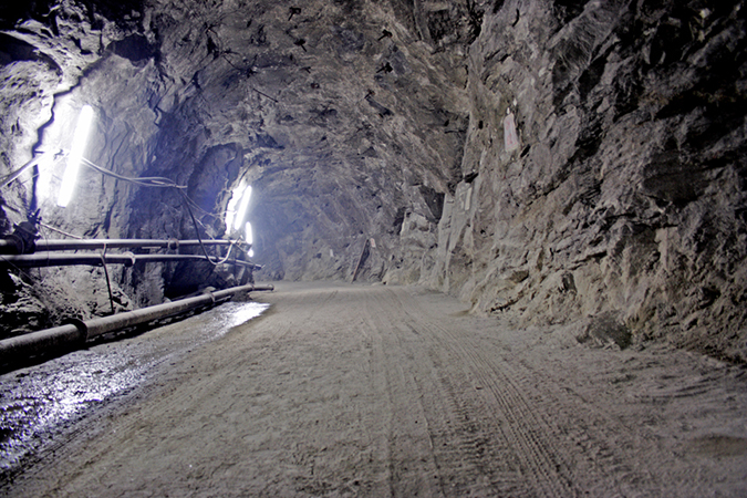 Mining Photography