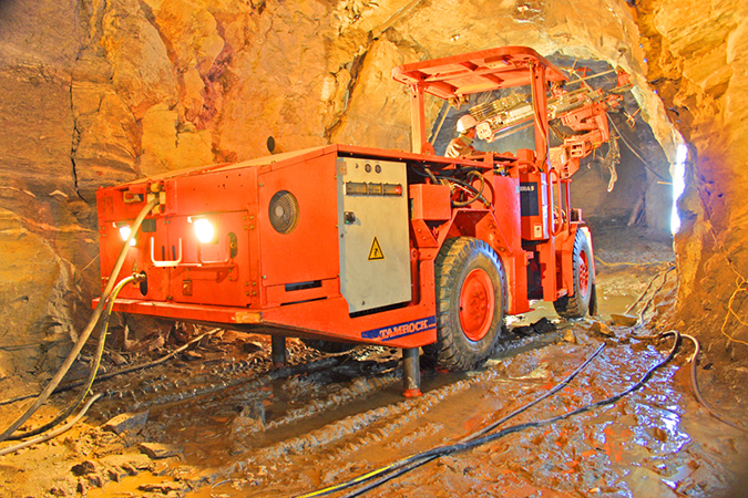 Mining Photography